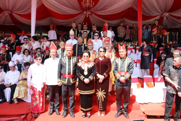 Tonjolkan Kearifan Lokal, OD-SK Kenakan Busana Adat