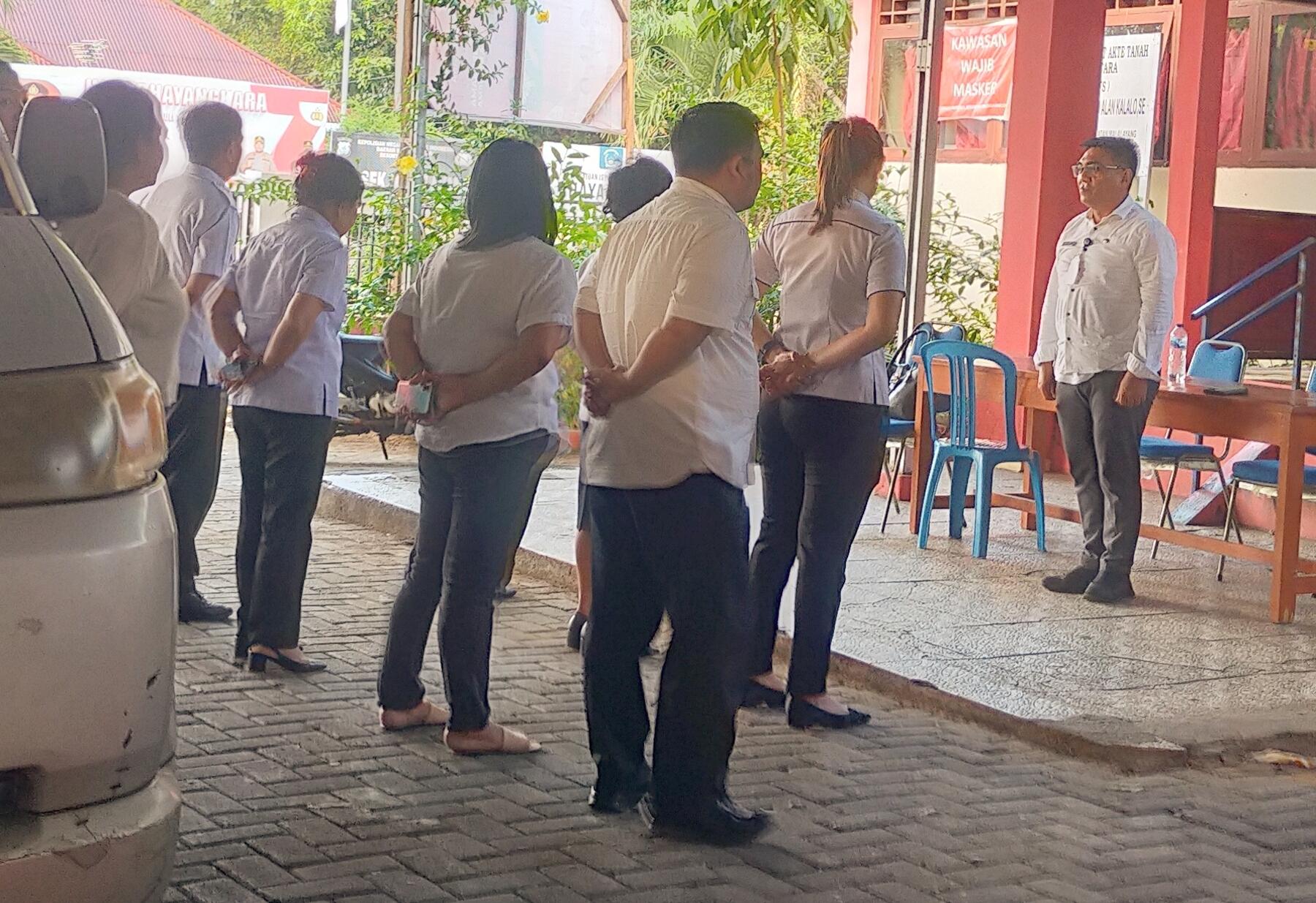 Camat Malalayang Nyamankan Pelayanan ke Publik, Minta Pungli Dicegah