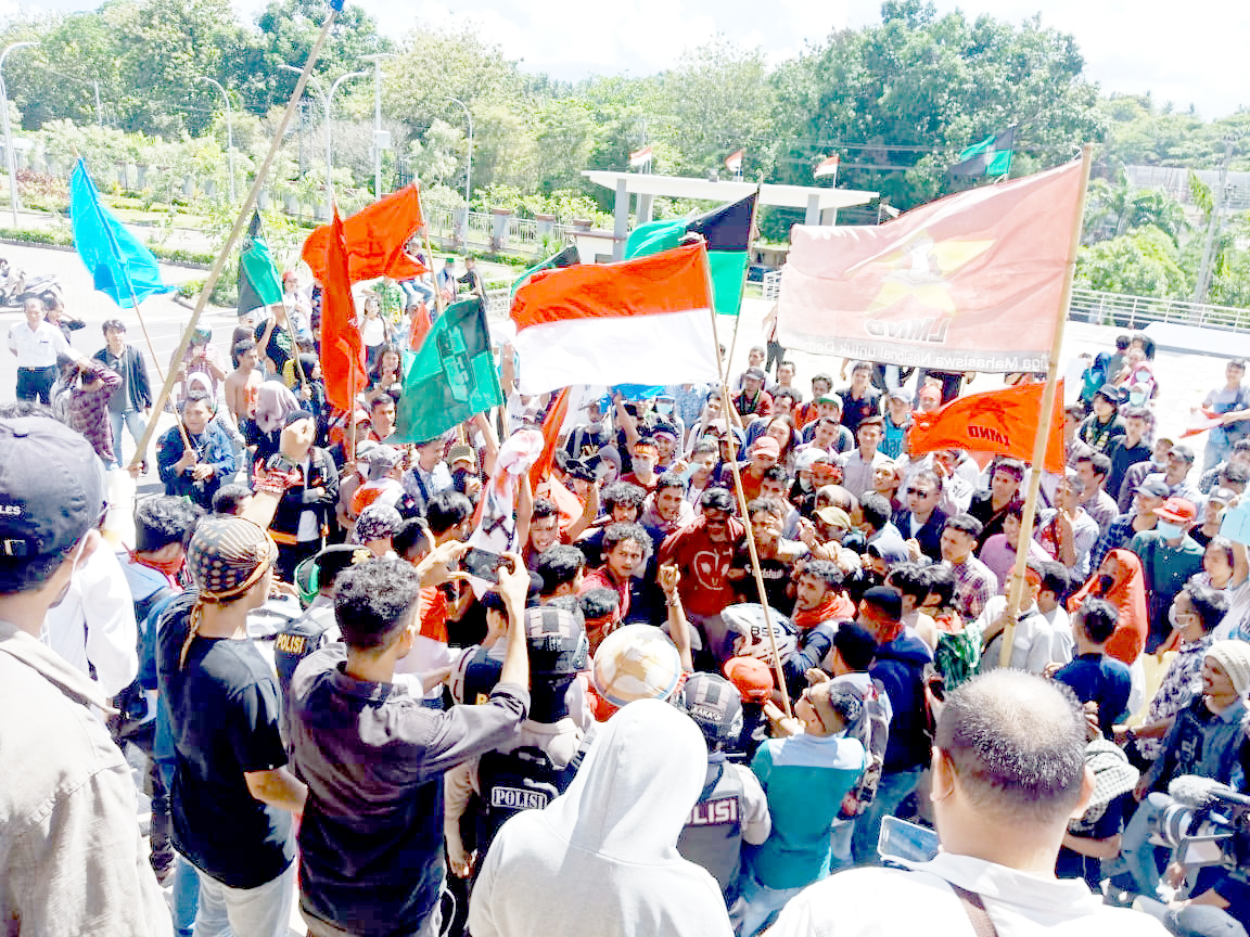 Kontroversi Harga Kopra, Deprov �Digoyang� 