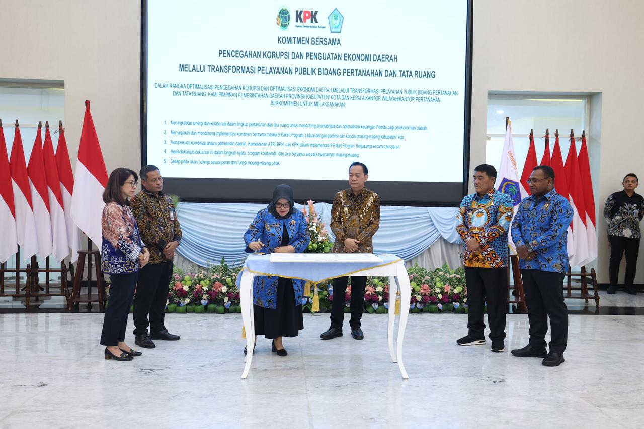 Wali Kota Tomohon Hadiri Rapat Koordinasi KPK-RI dan Tandatangani Komitmen Pencegahan Korupsi di Sulawesi Utara