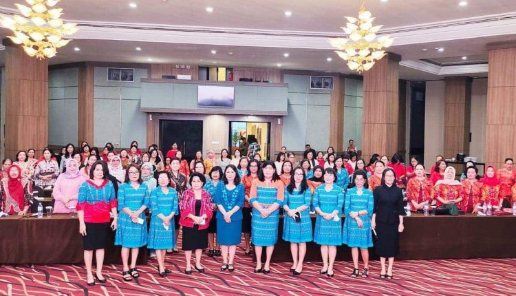 DLR Pimpin TP PKK Mitra Ikut Sosialisasi Etika dan Kepribadian