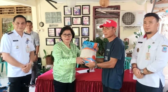 Legislator Aaltje Dondokambey Reses Dua Titik, Dorong UMKM Warga