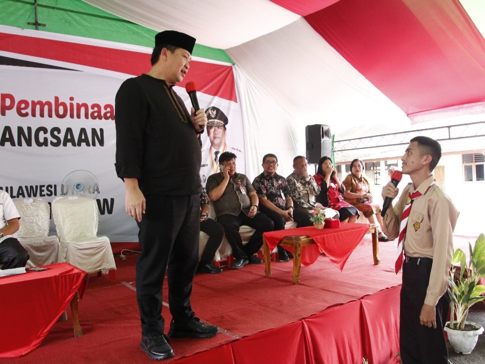 Dialog Kebangsaan di Kotamobagu, Wagub Kandouw Ajak Siswa Miliki Tekad Untuk Maju