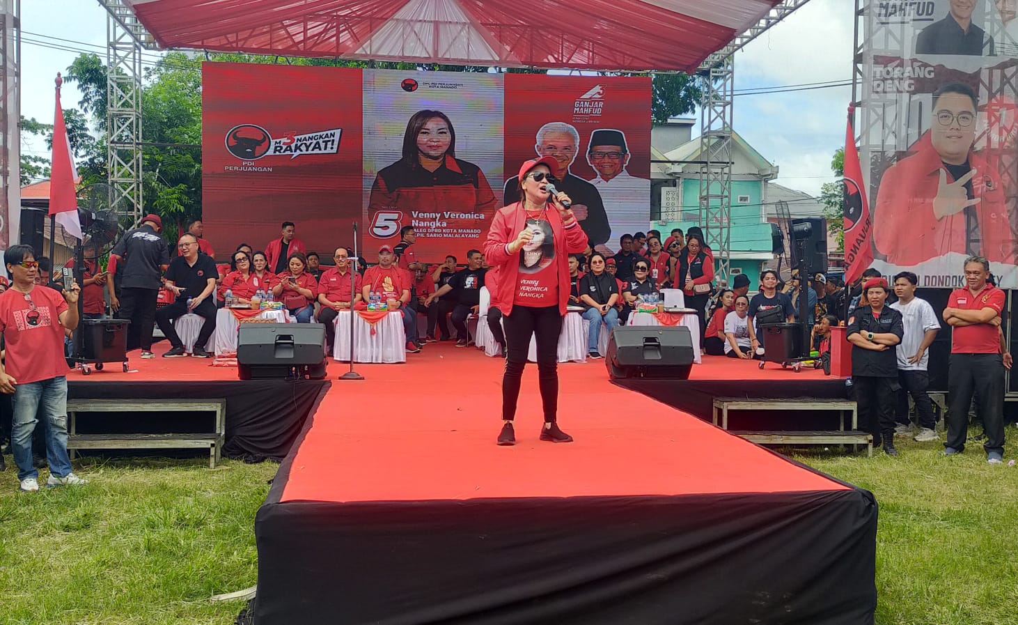 Venny Veronica Nangka Beri Spirit di Kampanye Dapil Sario-Malalayang