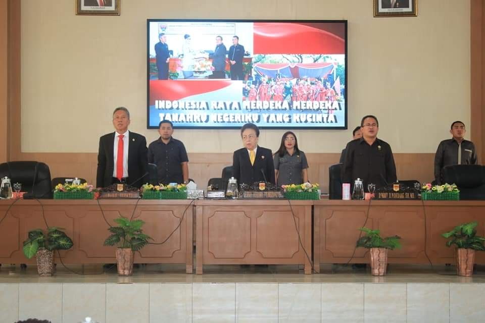 Wongkar Hadiri Paripurna Buka Tutup Masa Sidang DPRD Minsel 