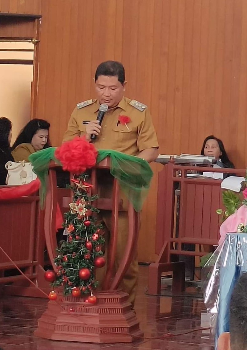 Safari Natal Pemkab Minahasa, Kumendong Ajak Masyarakat Wujudkan Kasih dan Perdamaian