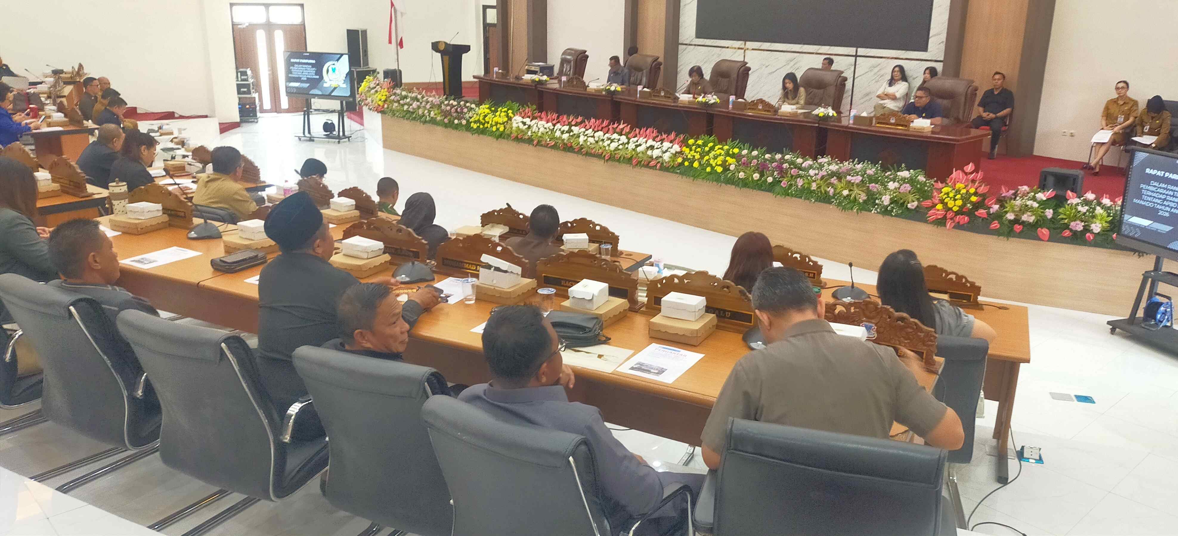 DPRD  Manado Gelar Paripurna RAPBD 2026, Wawali RS Paparkan Nota Pengantar Keuangan