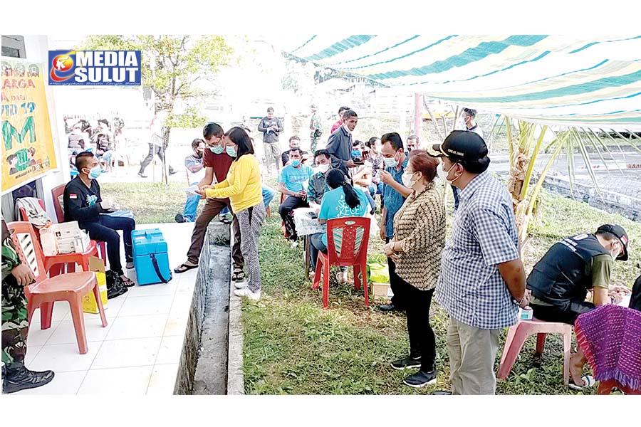 Bupati JEG Apresiasi Tingkat Kepatuhan Publik Kepulauan Terhadap Vaksinasi