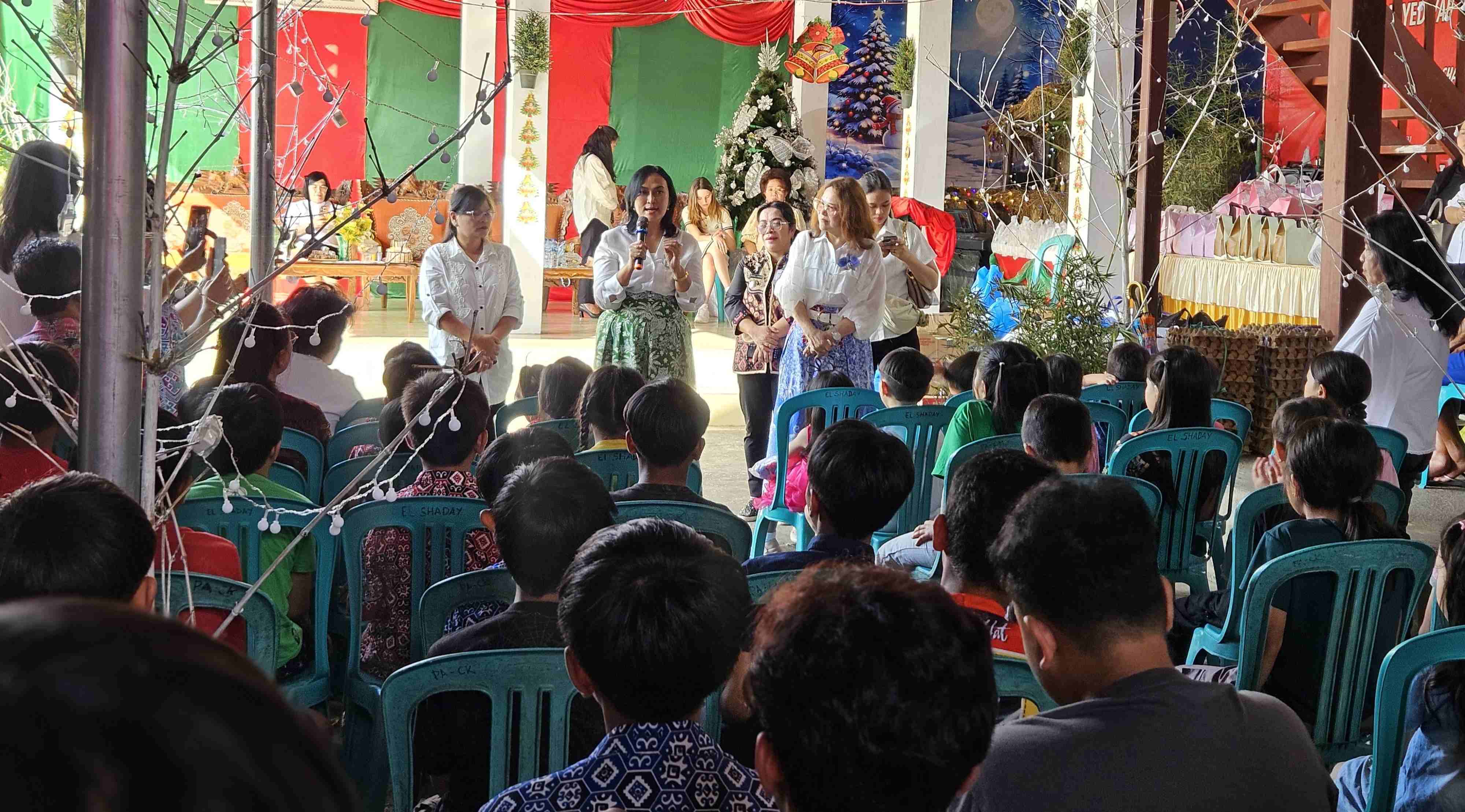 Ketua TP-PKK Sulut Rayakan HUT ke-56 di Panti Asuhan dan Lansia di Remboken 