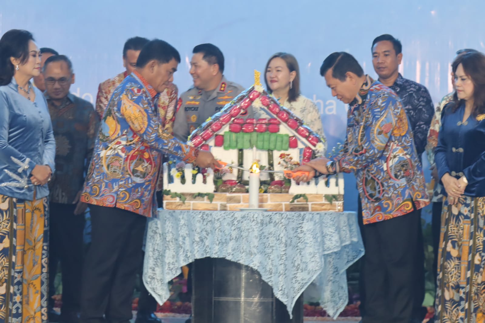 CSSR Hadiri Syukuran 1 Tahun Kepemimpinan Gubernur Yulius Selvanus