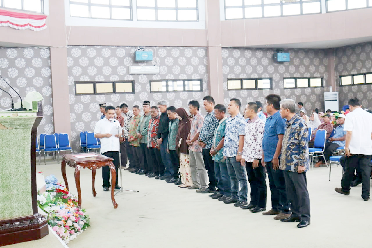 HAG Lantik Pengurus KADIN Boltim 