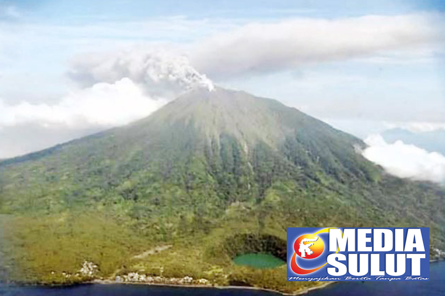 Tinggi Asap Karangetang Capai 600 Meter