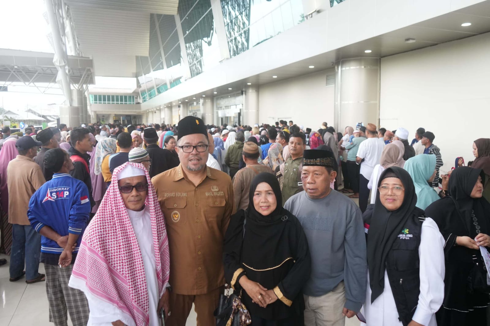 Dijemput Wawali Sualang di Bandara, 360 Jemaah Haji Pulkam