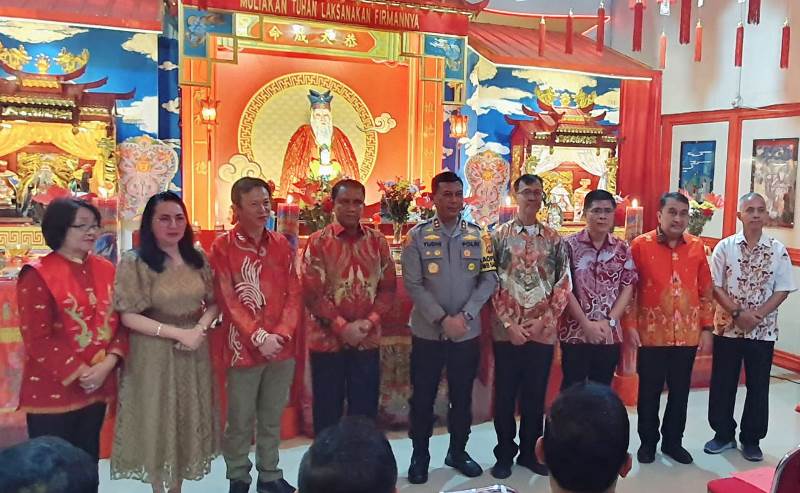 Syukuran Perayaan Imlek, Sekda Micler Lakat Hadir Wakili AARS