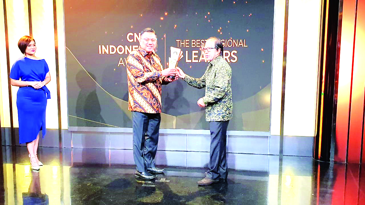 Terima CNBC Award, Olly: Untuk Masyarakat Sulut