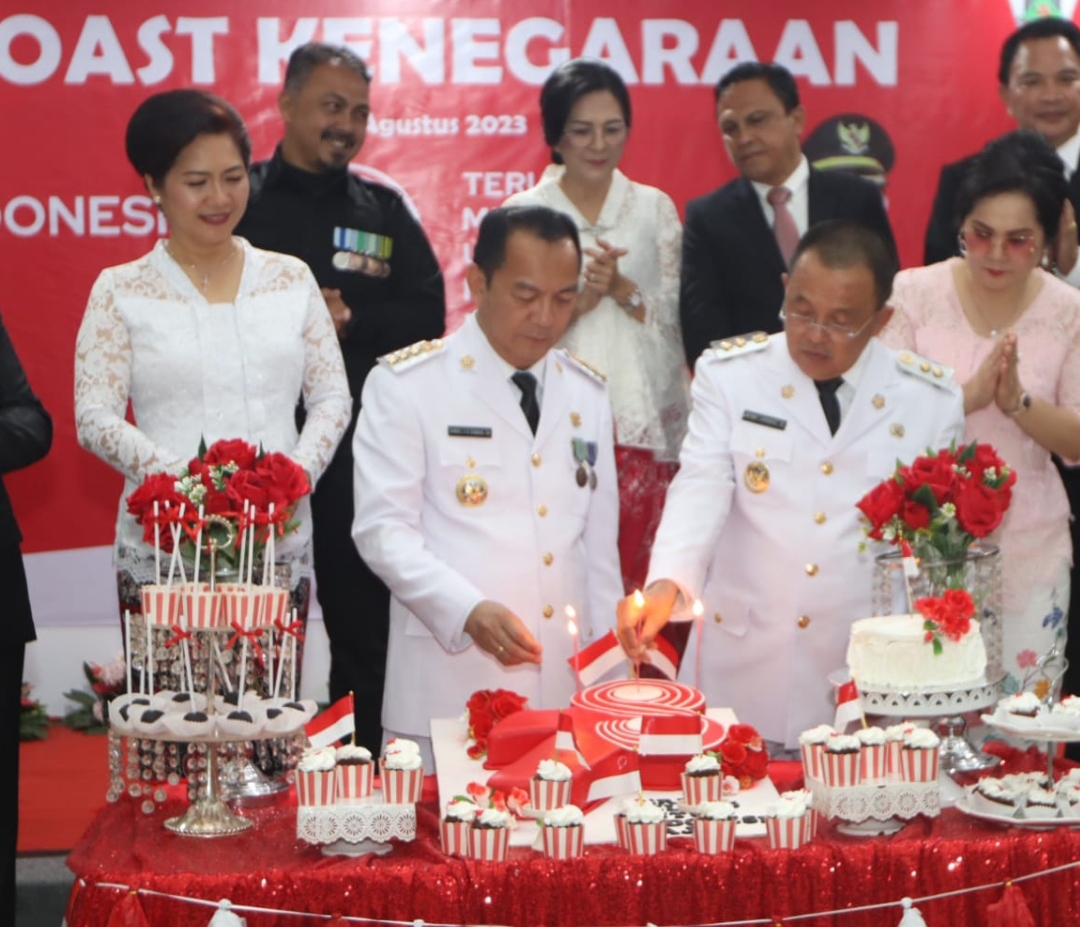 Toast Kenegaraan Berlangsung Khidmat