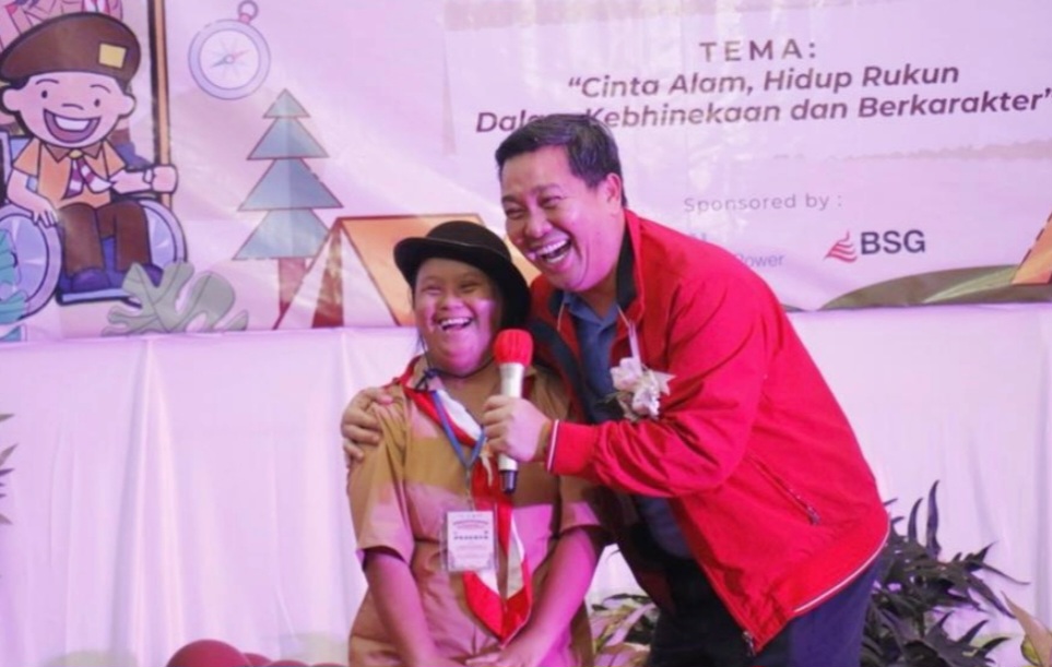 Penuh Keceriaan Penuh Keceriaan, Wagub Kandouw bersama Siswa SLB Katolik Tomohon