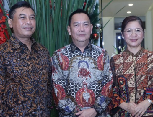 Walikota Caroll Hadiri Pisah Sambut Kapolda Baru