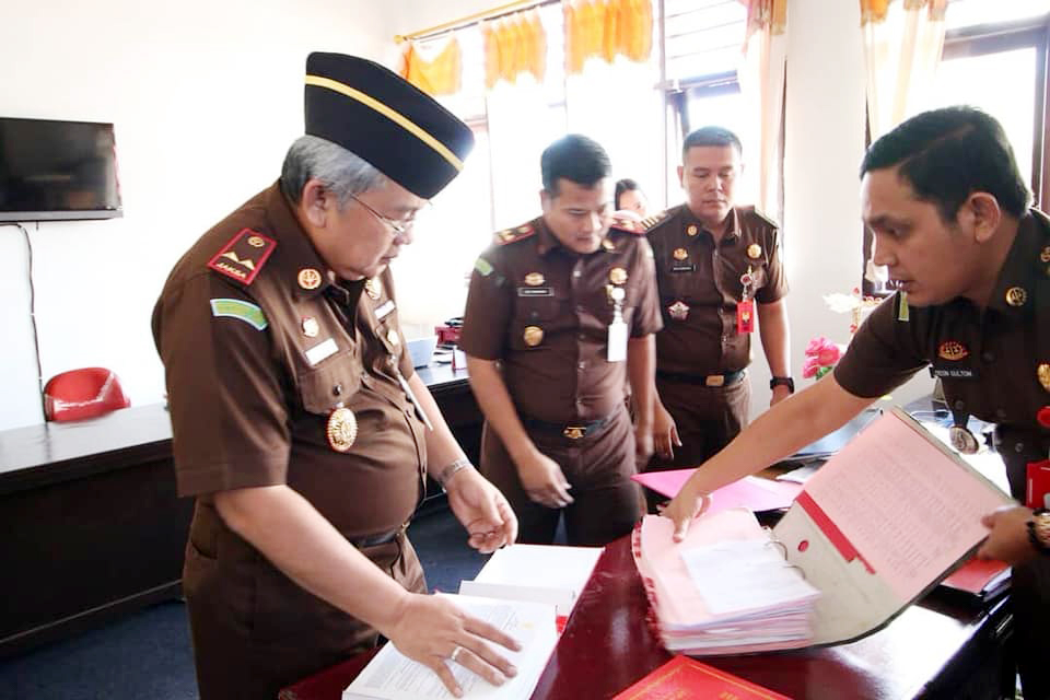 Terkait Bulan Disiplin, Kajati Sidak Kejari Tomohon