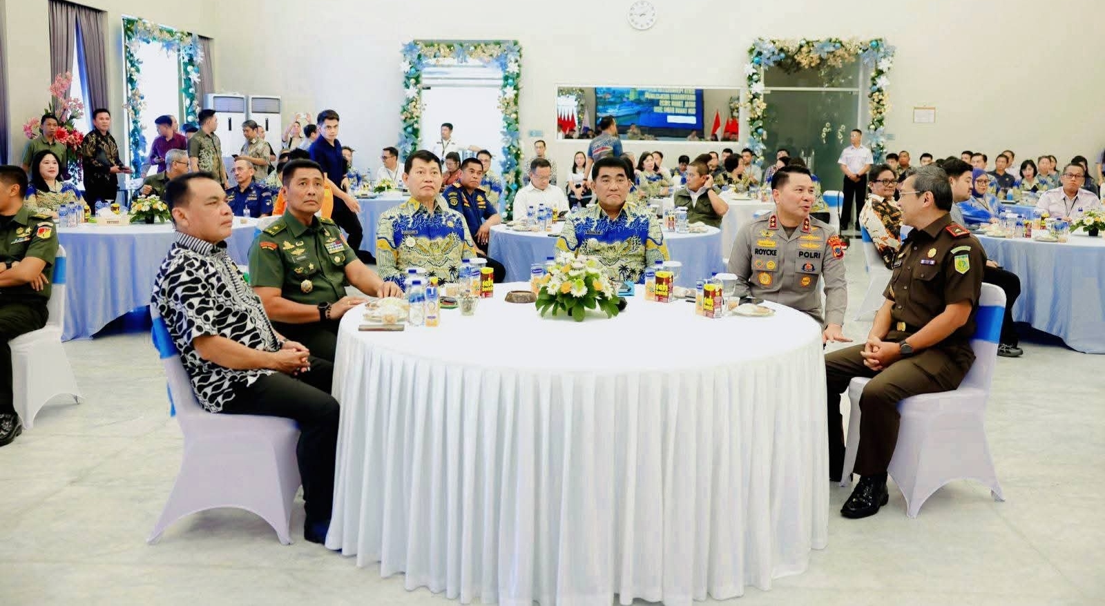 Pemprov Sulut Peduli di Bencana Sumatera dan Rp 1,5 Miliar Diberikan, Gubernur Yulius : Soliditas Nasional Penting