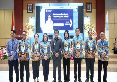 Peserta PKN Terima Materi Bimbingan Gubernur Yulius Selvanus