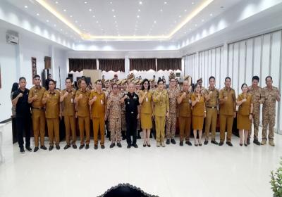 Sekda Lynda Watania Lepas 23 Praja Muda IPDN Peserta Program Magang di Minahasa