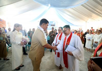 Gubernur Yulius Selvanus di Kabupaten Bolmong, Hadiri Sidang ke-60 GMIBM Sion Pinogaluman