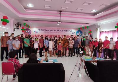 Universitas Trinita Rayakan Natal Tahun 2021